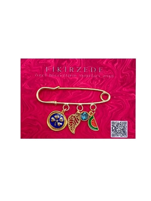 Yonca Charm Yaka Pini